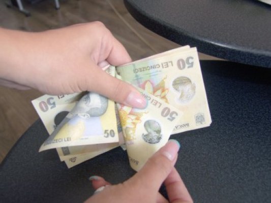 Cursul BNR a urcat la 4,4399 lei/euro